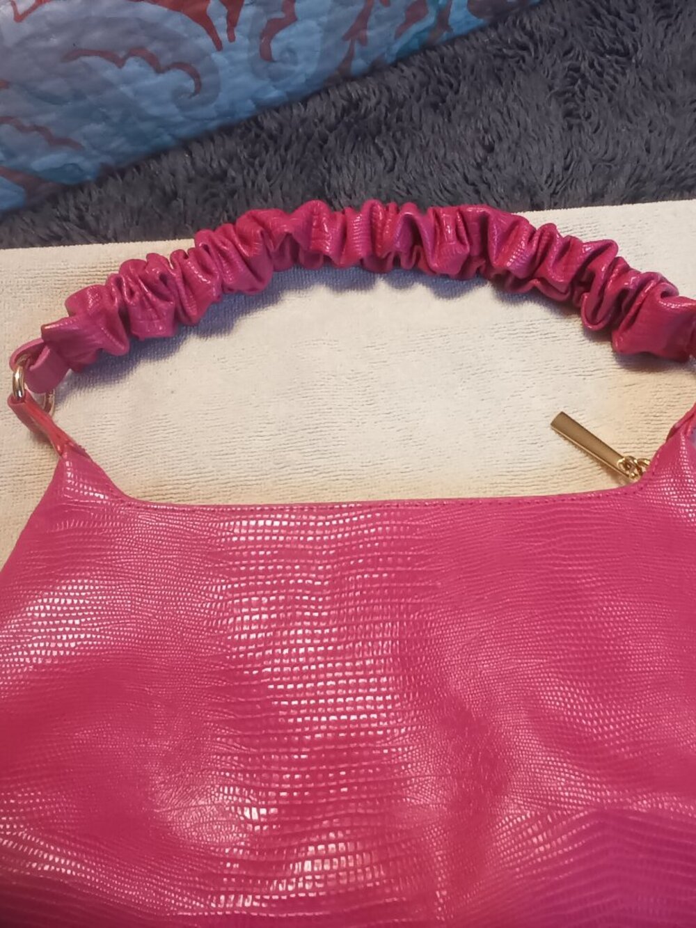 Ladies Handbag - Picture 2 of 6